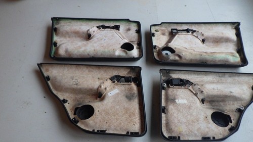 Revestimientos de puertas negras delanteras y traseras VW Golf III 4 puertas, 2,0 GTI, 16V, VR6 - Imagen 6 de 9