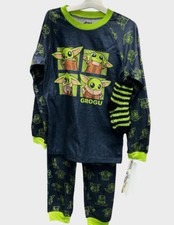 Boys' Star Wars: The Mandalorian The Child Pajama Set with Cozy Socks Gray Large