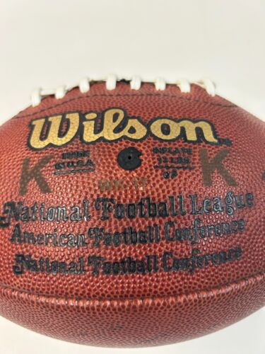GAME USED FOOTBALL USED IN PLAYOFF GAME  1/02/2005 DOLPHINS VS RAVENS - Afbeelding 1 van 6