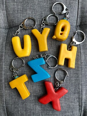 ALPHABET BARBAPAPA KEYCHAINS/ KEYFOBS H - Q - T - V - X - Y - Z | eBay