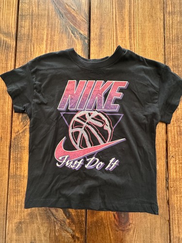 Nike Girls Black Basketball Vintage Graphic T Shirt Short Sleeve Size XS NWT - Picture 2 of 8