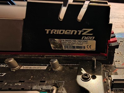 G. SKILL Trident Z Neo 16GB (2x8GB) DDR4 Arbeitsspeicher (F4-3600C16D-16GTZNC)