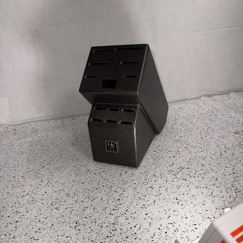 J A Henckles International 12 Knife Block Black 6 Cutting Knife 6 Steak slots - Picture 2 of 6