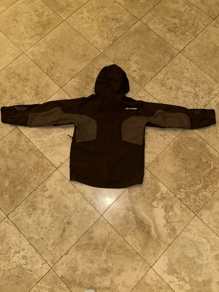 Chaqueta de esquí para hombre Helly Hansen Shell. Marrón ligero a prueba de agua tamaño pequeño Foto 4 de 4