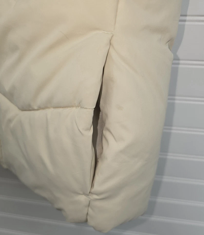 Chaleco acolchado Big Chill Y2K de colección con capucha ribete de piel sintética cremallera completa talla Bolsillos L beige Foto 3 de 4