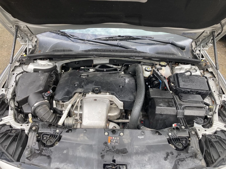 18 BUICK REGAL eje trasero nudillo/tubo tracción trasera (opcional Gnq) conductor izquierdo Foto 4 de 4