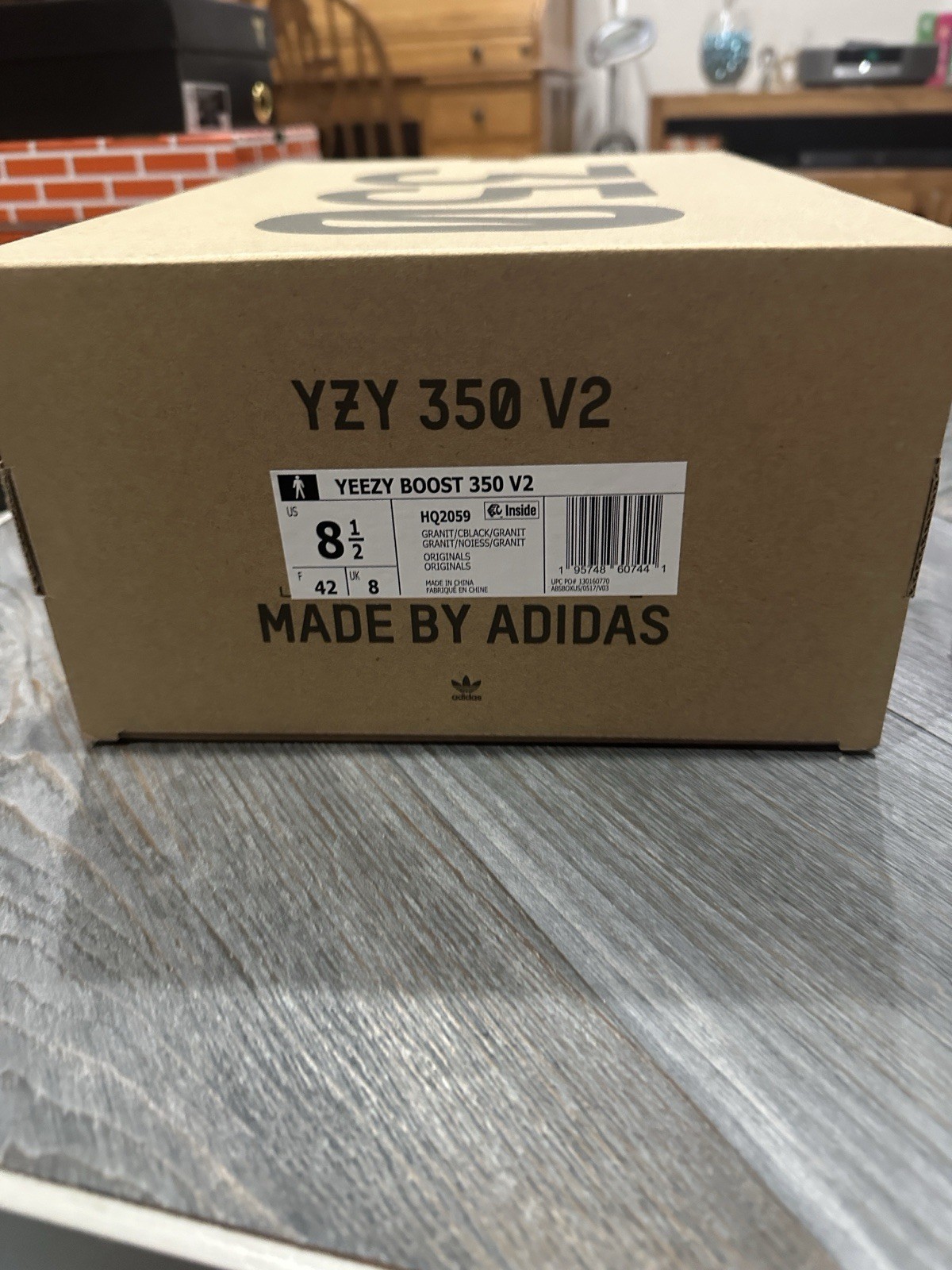 adidas Yeezy Boost 350 V2 Men's Running Shoes Granite, Size 8.5, HQ2059