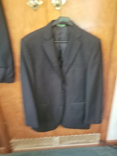 Vinci Suit Mens 38R 2 Button  Black Jacket 32R Pants Set