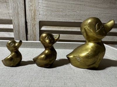 Vintage Solid Brass Duck Ducking Trio Mama & Babies MCM Style Rare Set Of 3