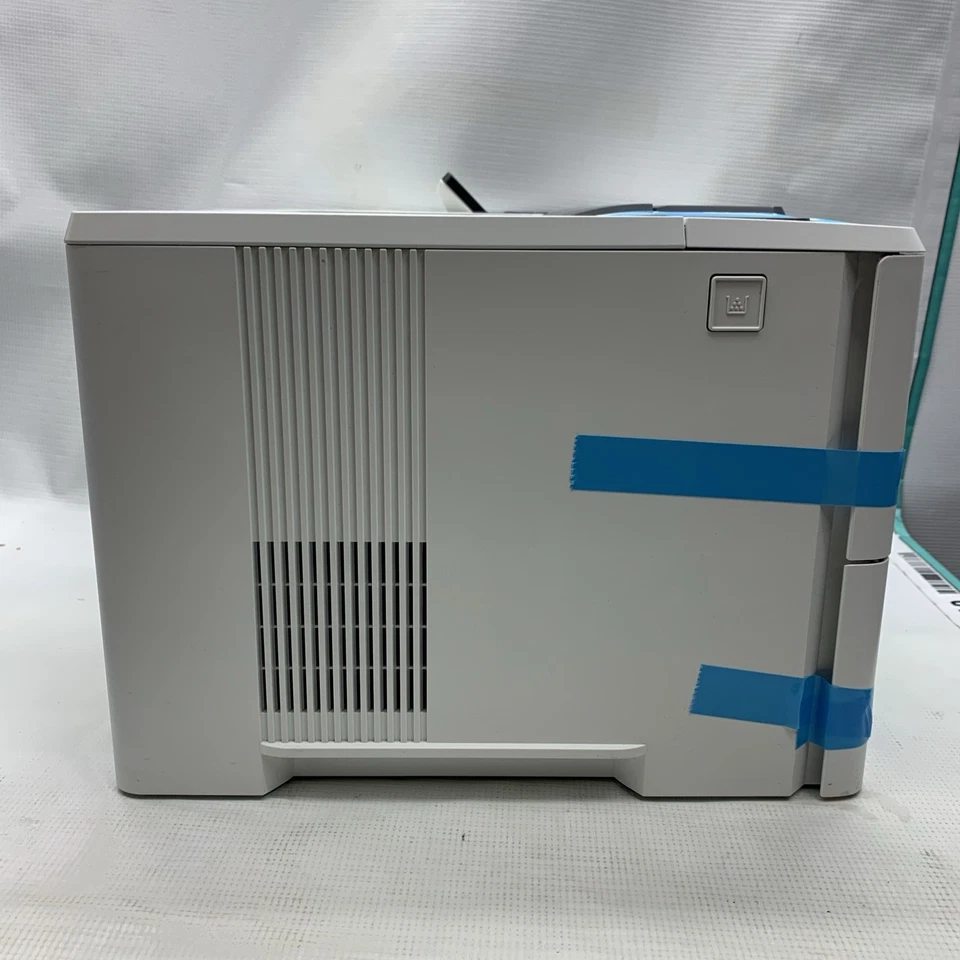 Impresora HP LaserJet Pro M501dn 550 hoja bandeja de papel negro blanco pantalla LCD posterior Foto 2 de 4