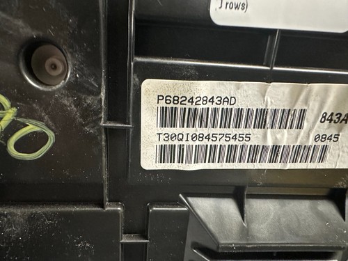 Speedometer Instrument Cluster 2015 Dodge RAM DIESEL 147,382 Miles BIG SCREEN - Picture 3 of 3