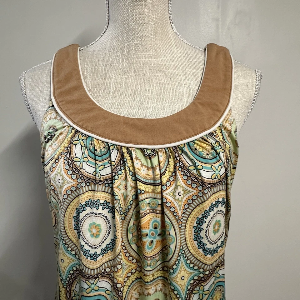 Love Tease Blouse Womens Size Large Sleeveless Top Medallion Print Beige Blue - Image 2 of 4
