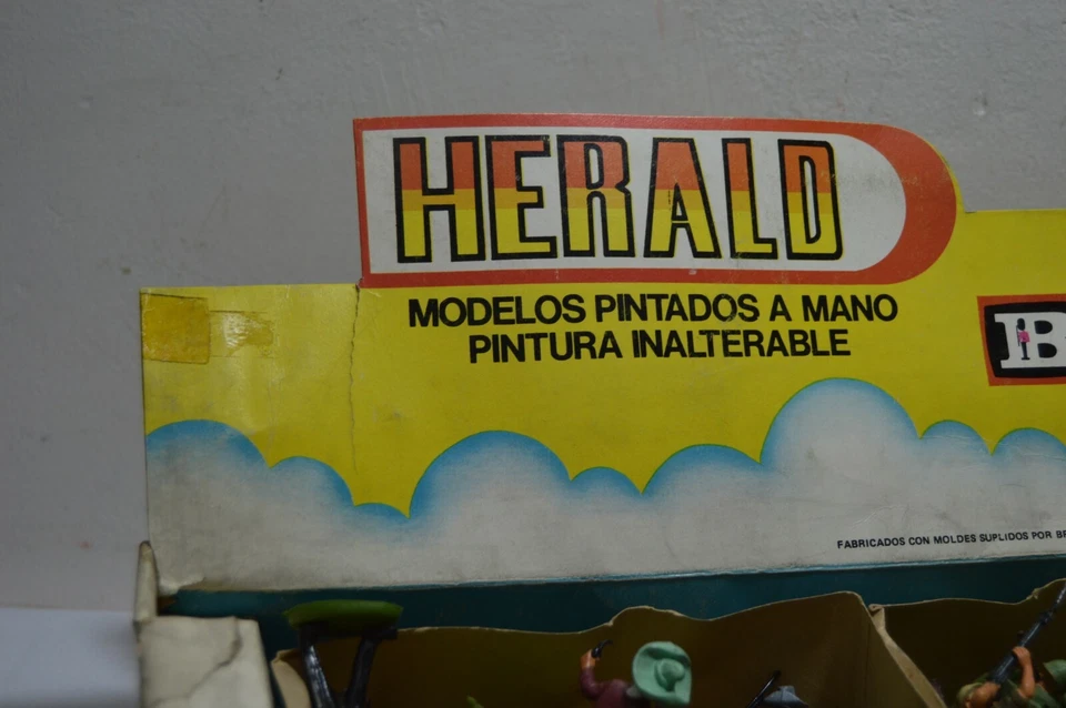 Caja Tienda Britain Herald Vintage con 53 soldados de plástico 1:32 RARA Argentina Foto 4 de 4