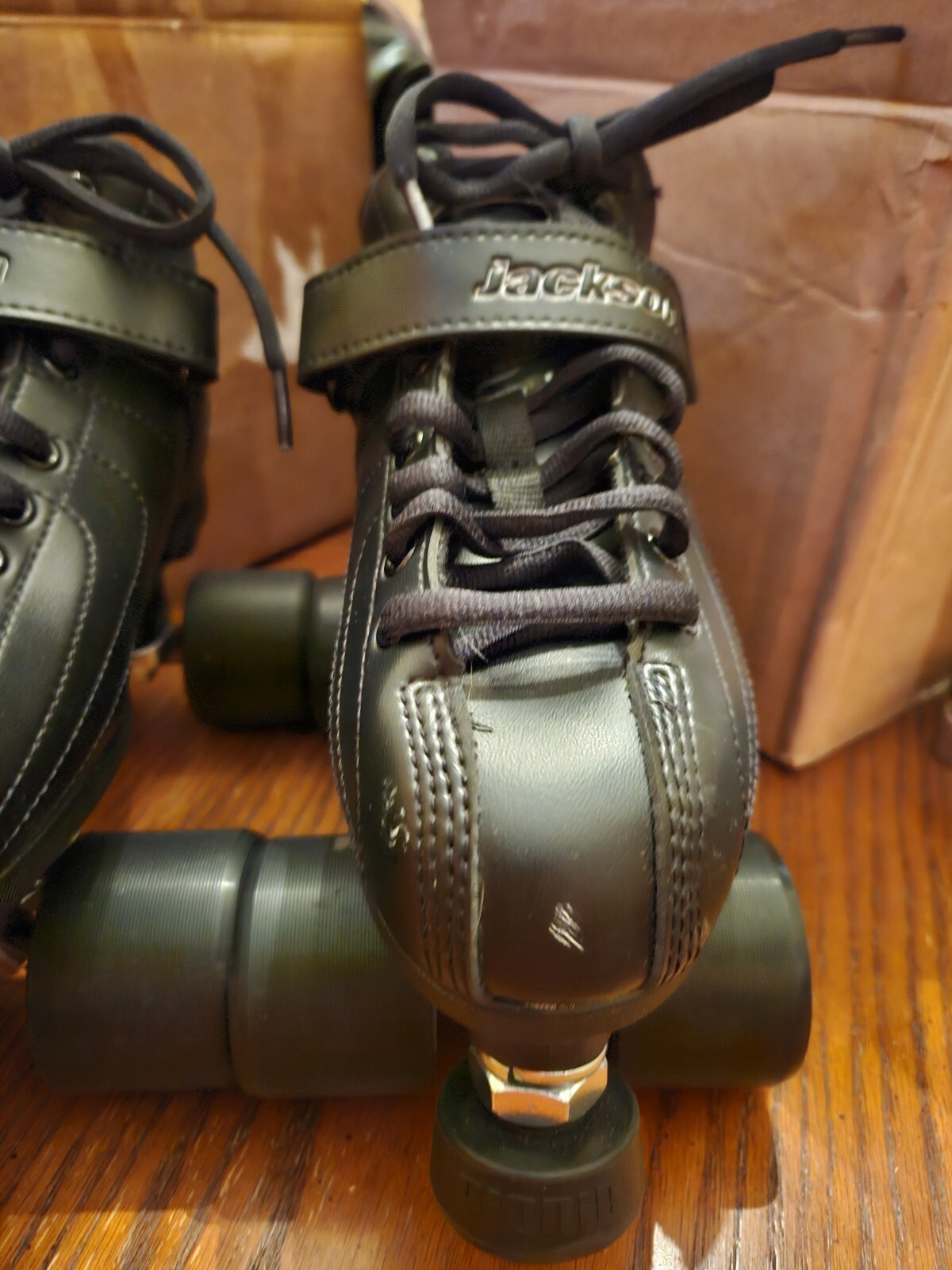 Black Jackson Roller Skates W/Black Snap Atom Wheels Size 6