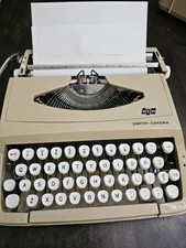 Vintage SCM Smith Corona Corsair Typewriter Cream Sand Beige WORKS In Case thumbnail