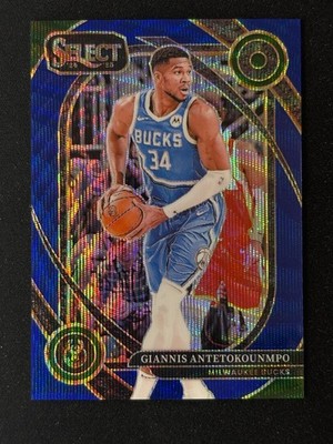 2022-23 Panini Select Giannis Antetokounmpo Club Level Blue Wave Prizm /75