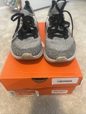 Nike BQ 8927-102 Epic React FlyKnit 2 Women's Size 8 White/Black Running Shoes