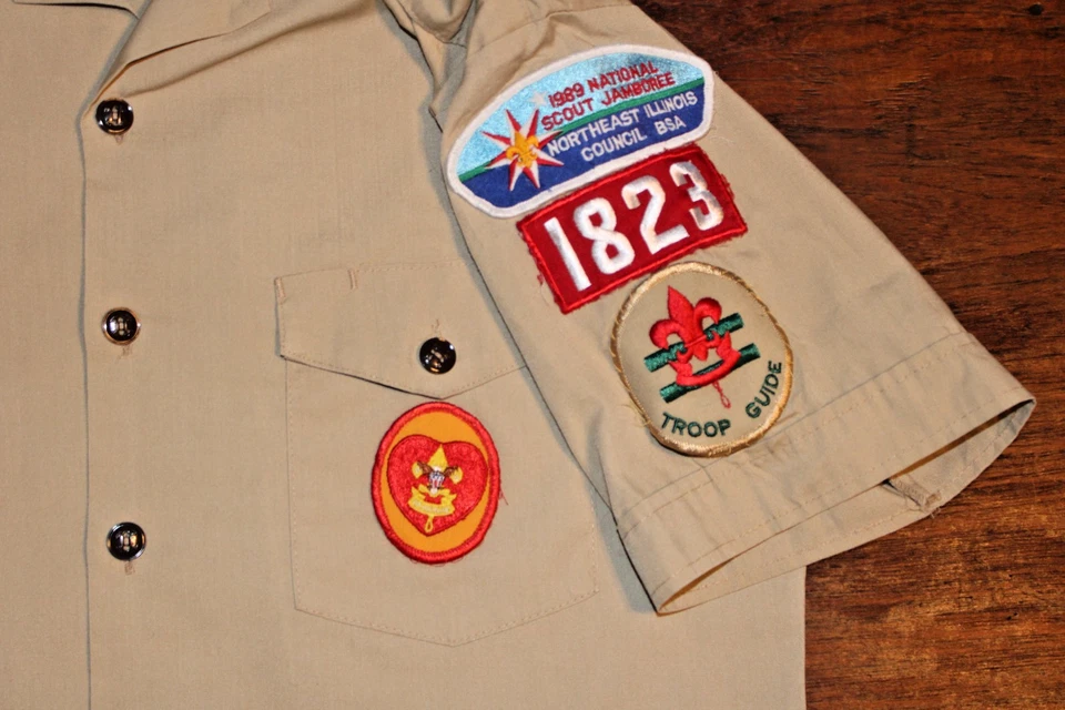 Boy Scouts of America BSA Men's Shirt Tan Medium Sewn Patches Short Sleeve - Image 2 of 4