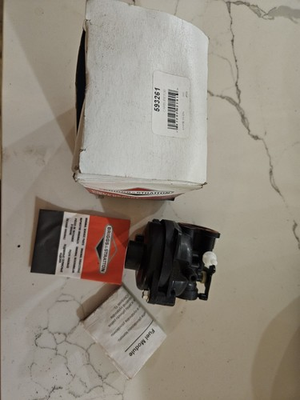 #ad Briggs And Stratton Carburetor 593261 84001982 $65.81
