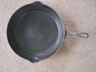 EARLY Vintage Wagner No 9 Cast Iron Skillet Heat Ring Frying.