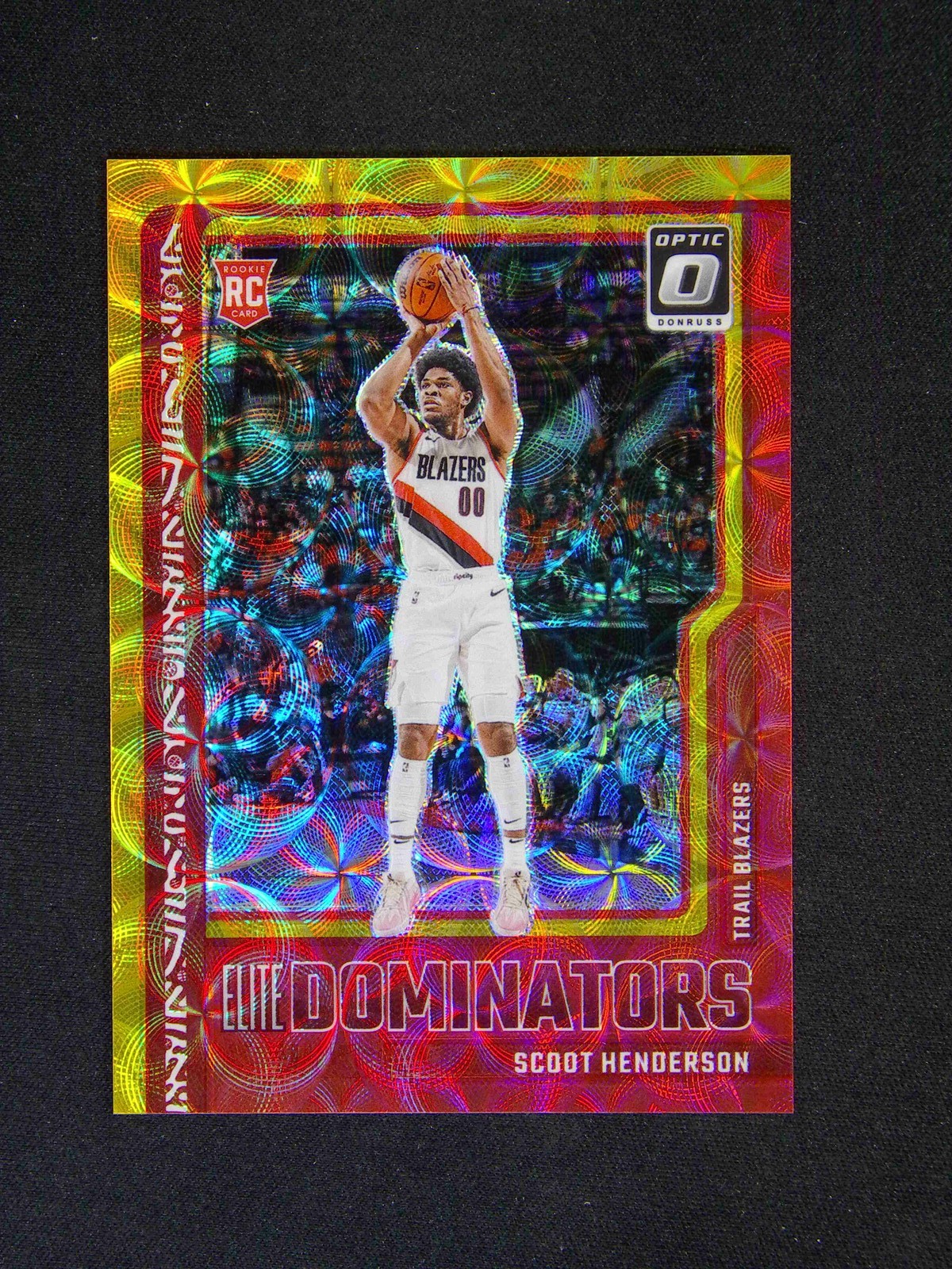 2023-24 Donruss Optic Scoot Henderson #10 RC Elite Dominators Red Gold Scope /99