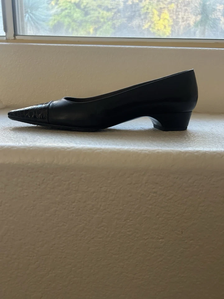 Top de cocodrilo para mujer Rene Mancini cuero marrón punta tacones talla 39 EE. UU. 8 Foto 3 de 3