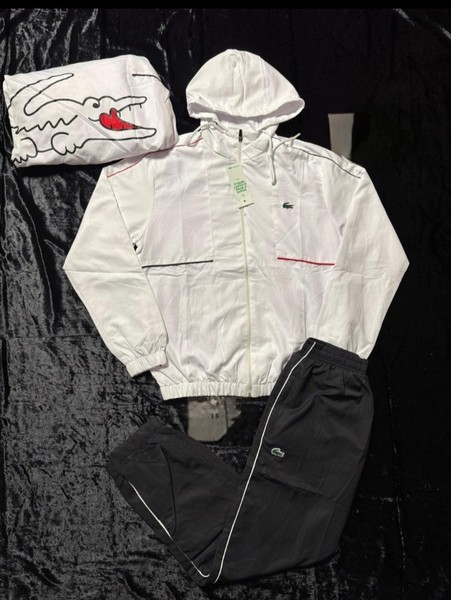 Conjunto Lacoste 2026