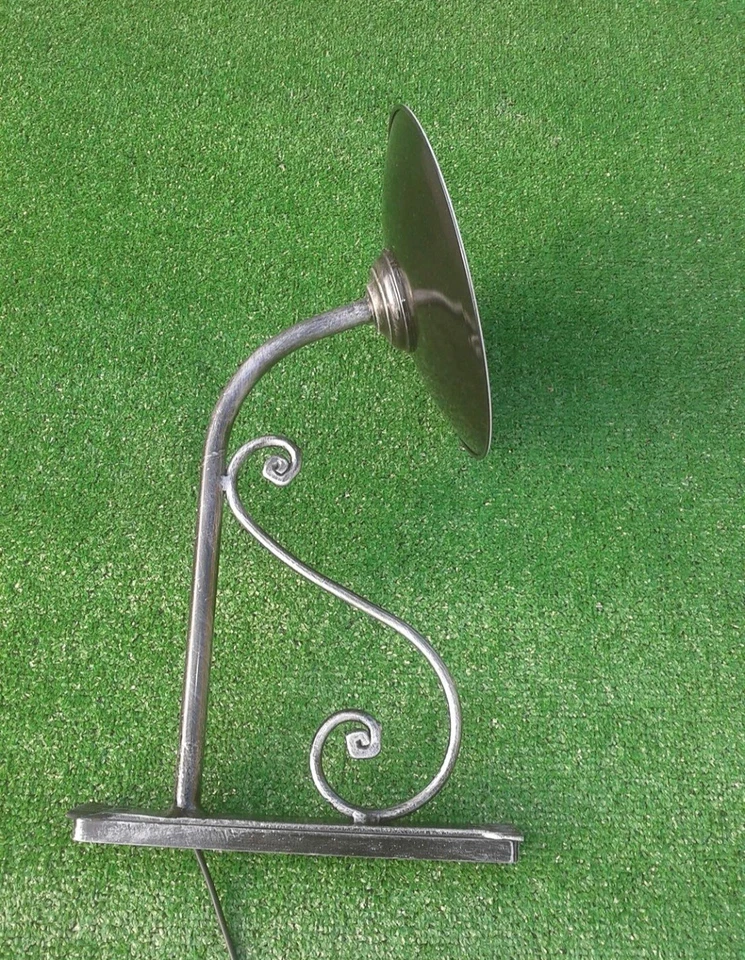 APPLIQUE DA ESTERNO IN FERRO BATTUTO, FINITURA NERA E27 PIATTO RIFLET. 25CM - Immagine 3 di 4