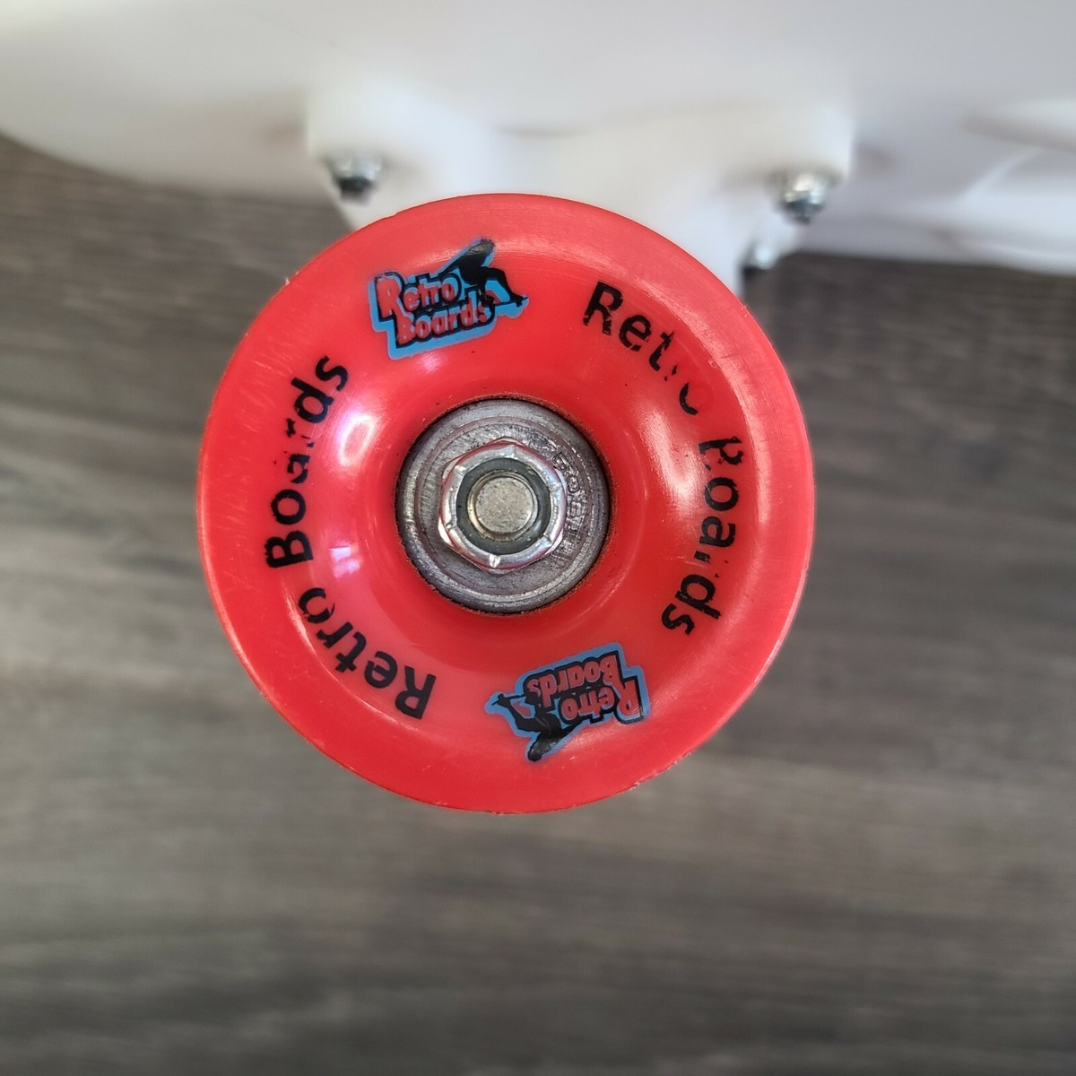 Skateboard rétro jaune avec roues à LED - Achat / Vente Skateboard
