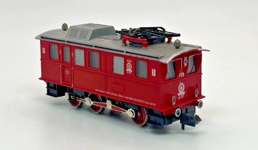 Locomotora de limpieza de vías roja Fleischmann 7307 escala N caja original Foto 4 de 4