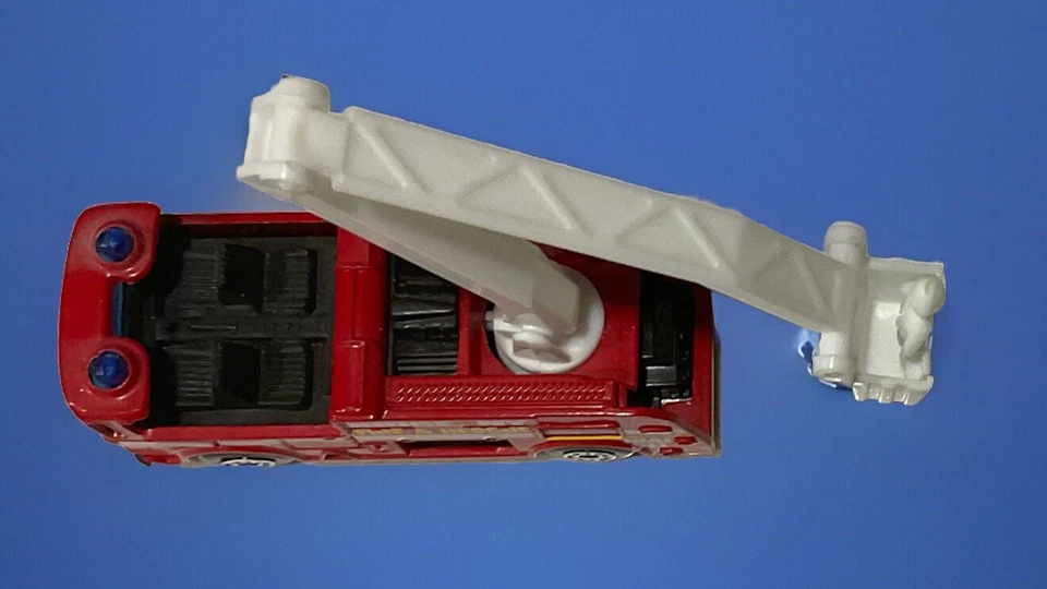 Matchbox 1999 Snorkel Fire Rescue Truck, Ridge New York, MB4 - Image 4 of 4