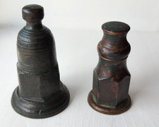 lot de 2 poids de balance ancien bronze ou laiton