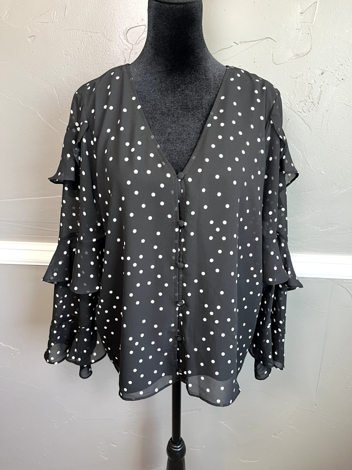 Vince Camuto Top Women's Size M Black & White Polka Dot Sheer Button Up