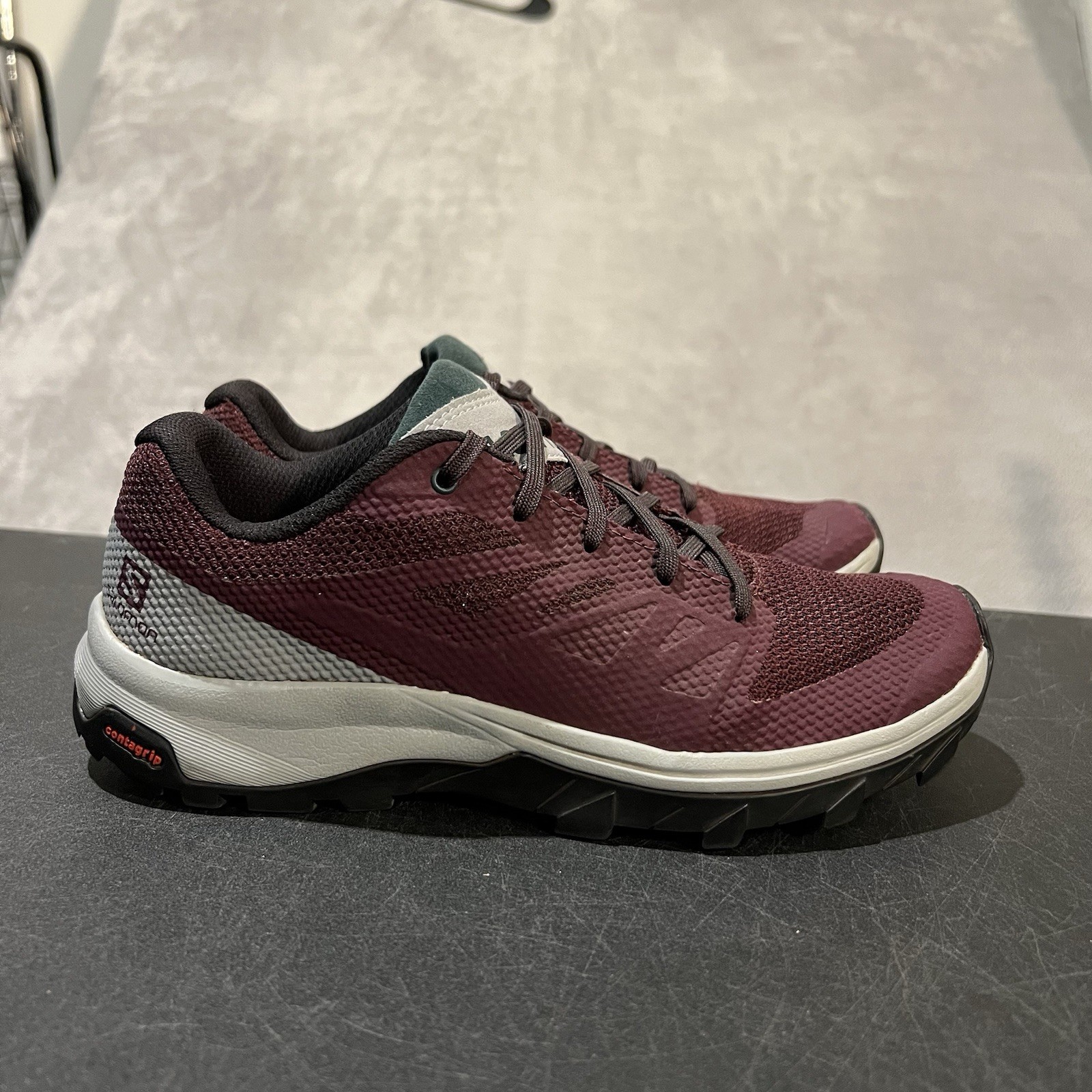 Scarpe da trekking Salomon Outline donna 6 marrone 409966 scarpe da trail atletiche