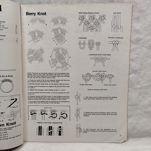Rare Vtg 1977 MACRAME GIFT BOOK 1 Knotting Craft Pattern Instructions MM221 - Picture 3 of 24