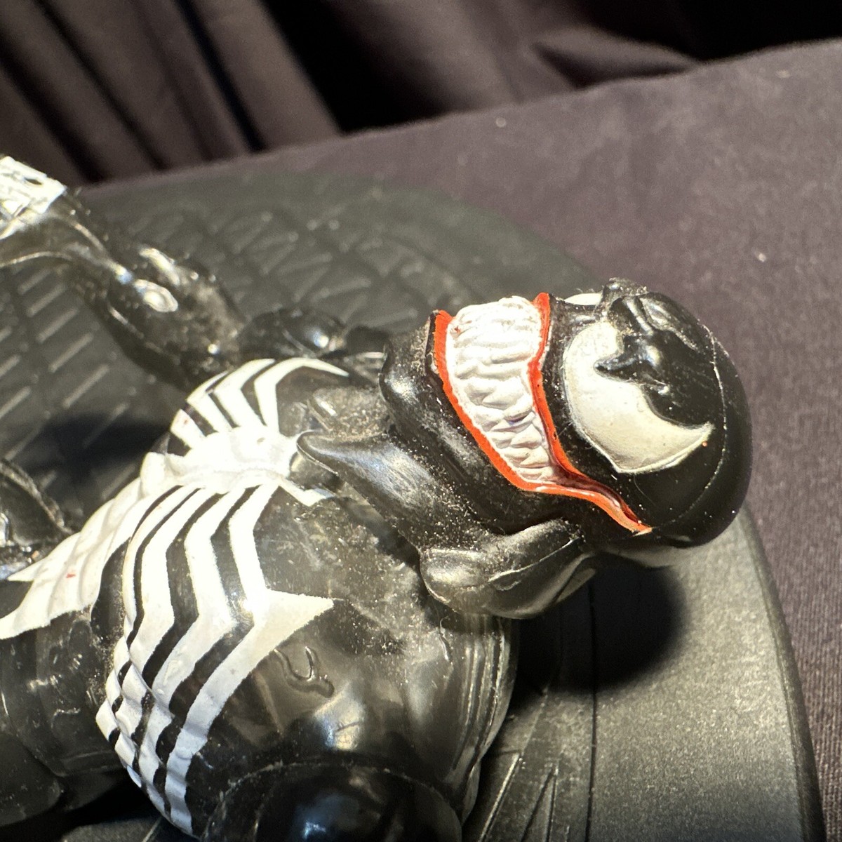 1995 Toy Biz Marvel Translucent VENOM 5