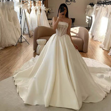 Charming Pleats Wedding Dresses for Women Beadings Rhinestones Strapless A-Line