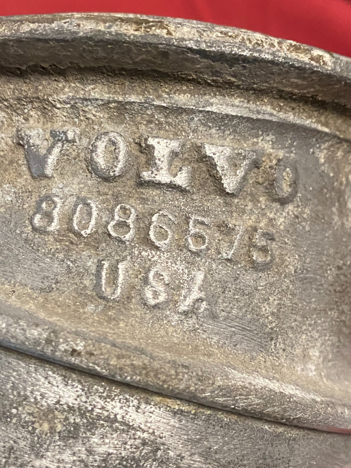 Volvo Air Intake Connector Elbow Turbo Pipe 8086575 for sale  