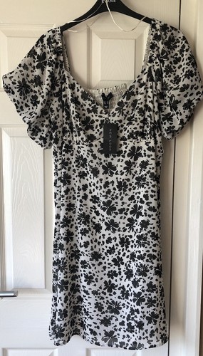 New Look Curve Black & Cream Dress Size 20 - Picture 7 of 8