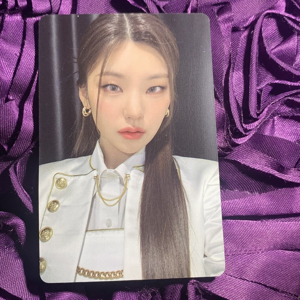 YEJI ITZY Fighter Edition Celeb K-POP Girl Photo Card Beauty