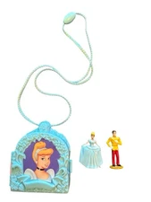 Cinderella Once Upon A Time Locket with Figures Disney Princess Toy Miniatures