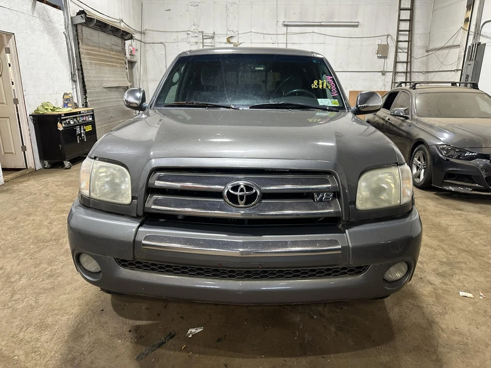 Used Air Cleaner Assembly fits: 2006 Toyota Tundra 8 cylinder Grade C - Image 3 of 4