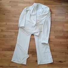 White House Black Market Pant Suit 10 Ivory Split Hem 2 Pc Chic Classic Preppy