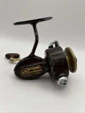 Vintage Fishing Reel Wright & McGill Co. Model #225A EAGLE CLAW Spinning Reel