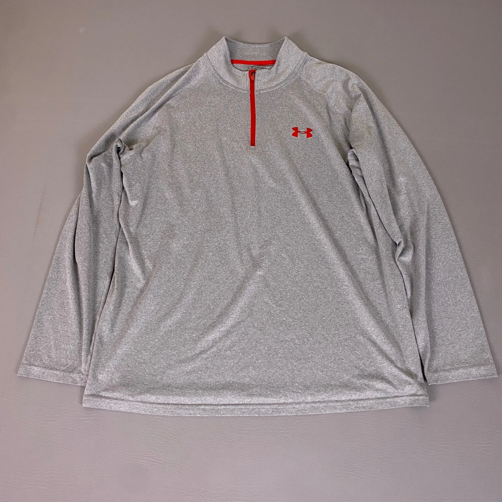 Under Armour HeatGear 1/4 Zip Pullover Men's Size Large Gray Red Loose Fit