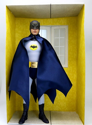 Hot Toys MMS218 Batman 1966 Adam West 1/6 Figure Complete Classic TV Series OOP