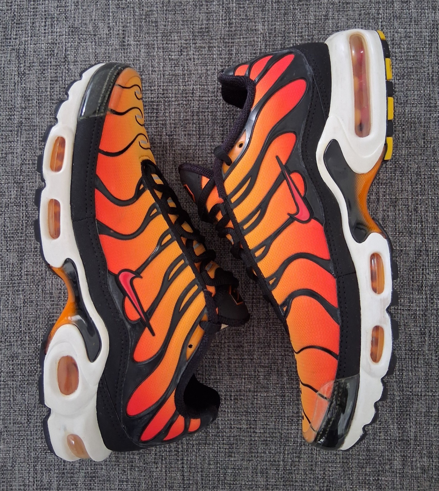 Nike Air Max Plus Sunset Pimento Shoes (2018) Mens Size 8 BQ