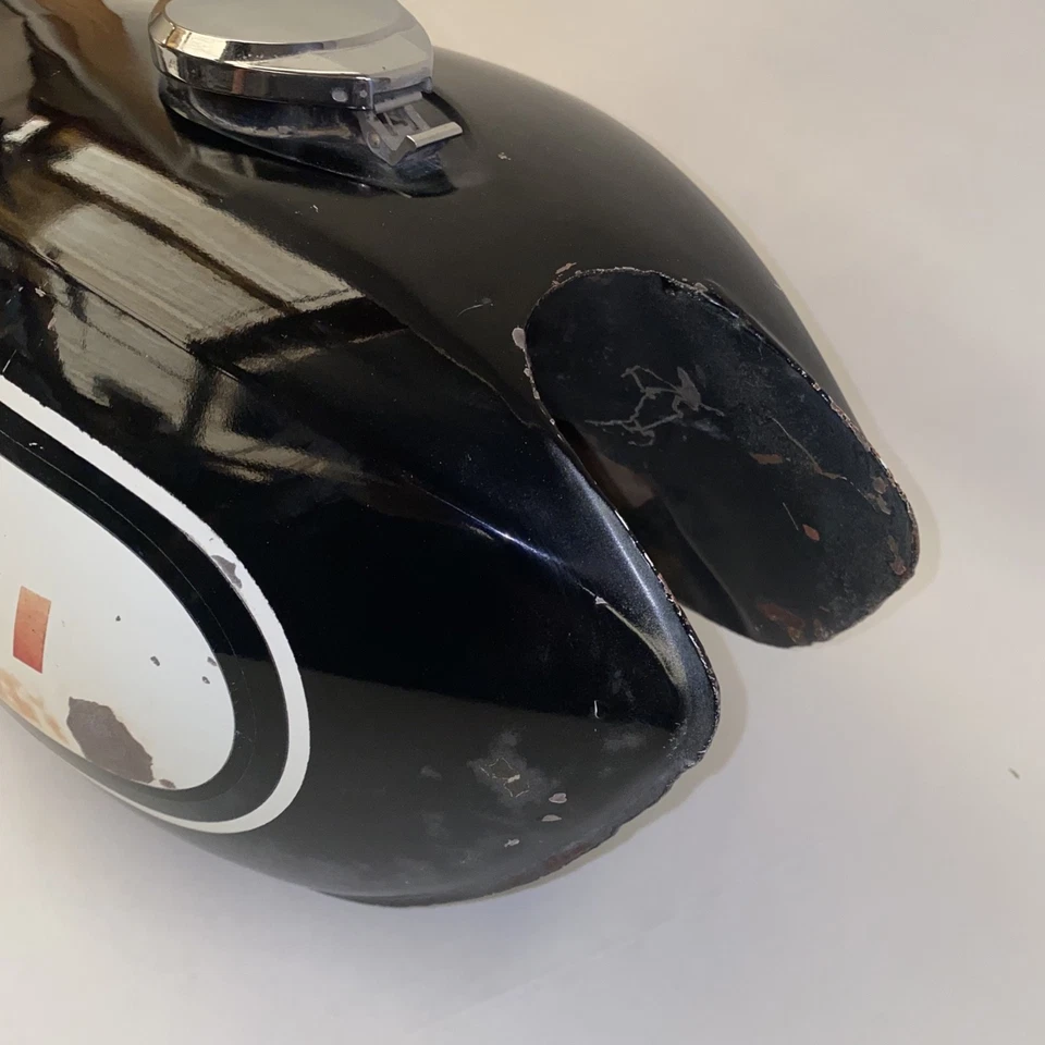 1975 KAWASAKI H1 500 H1500 Tank TRIPLE NICE CLEAN INSIDE OEM - Image 3 of 4