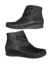 Clarks Collection Hope Twirl Womens Boots Size 9M Black Leather Zip Up