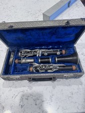 VINTAGE Buescher Aristocrat Woodwind Clarinet with Original Case - NEEDS REPAIR